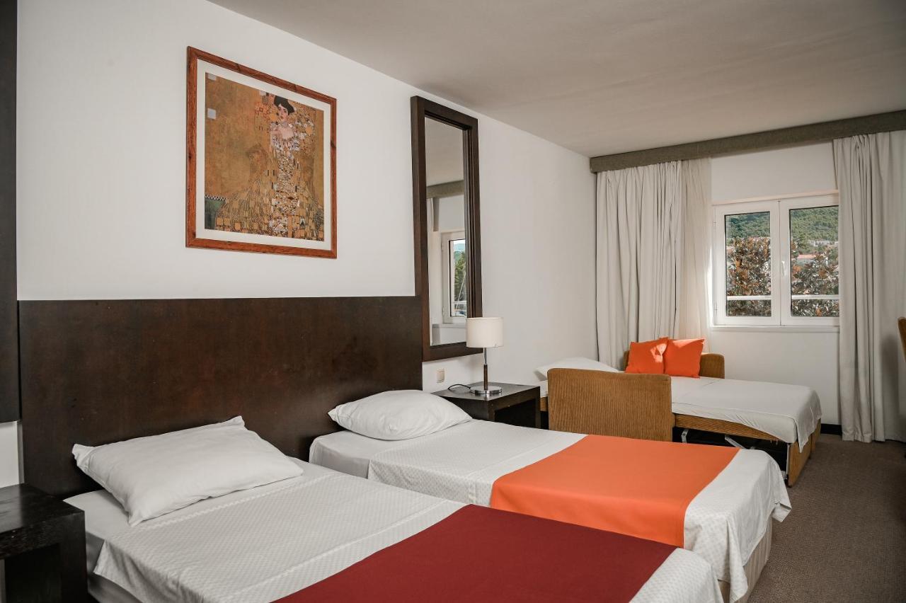 ראב Hotel International מראה חיצוני תמונה